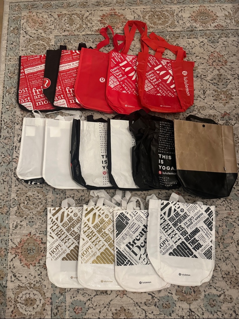 Bundle (15x) of Lululemon Small Tote Bags